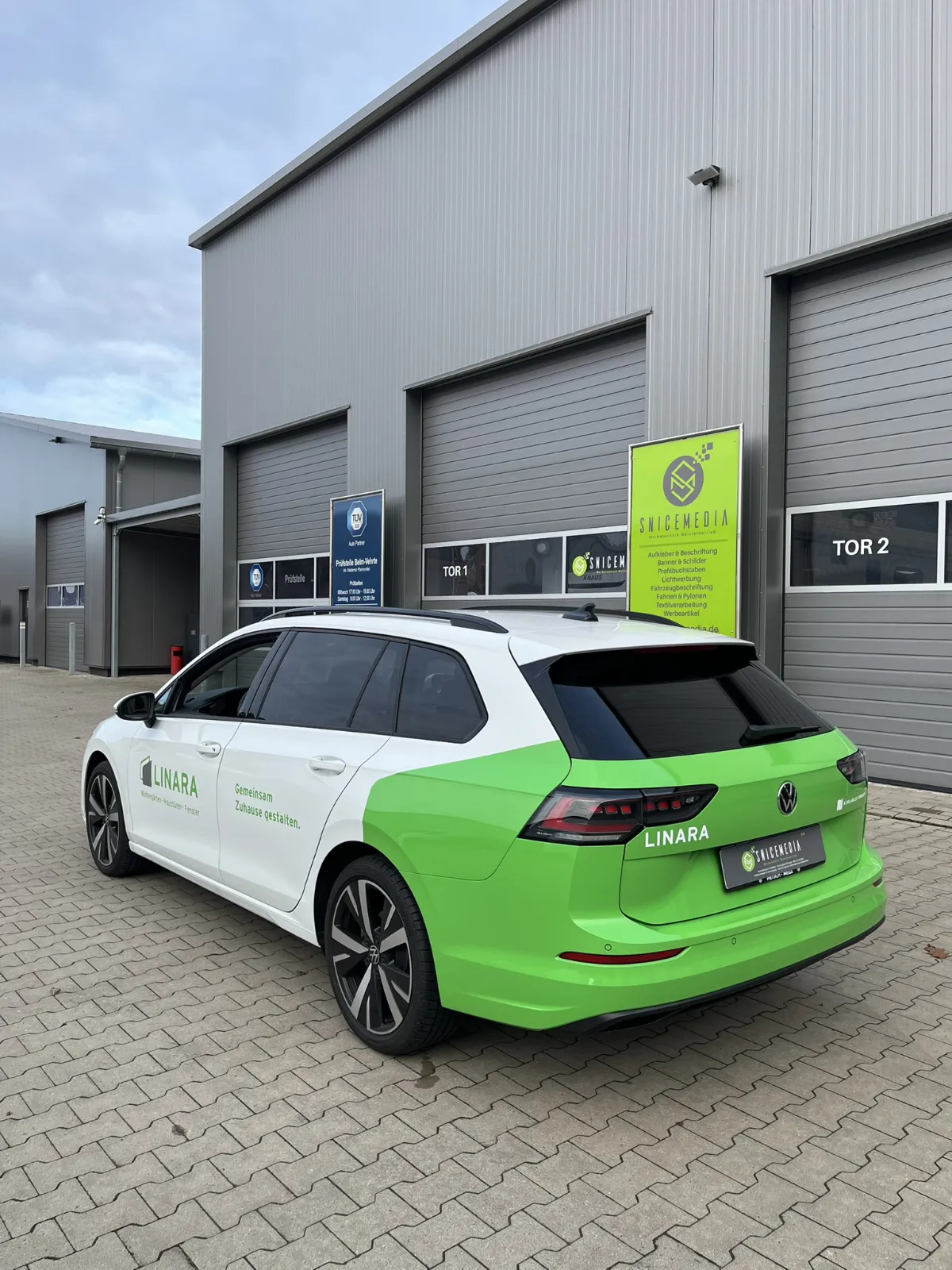 Fahrzeugbeschriftung Lianara Telgte Auto