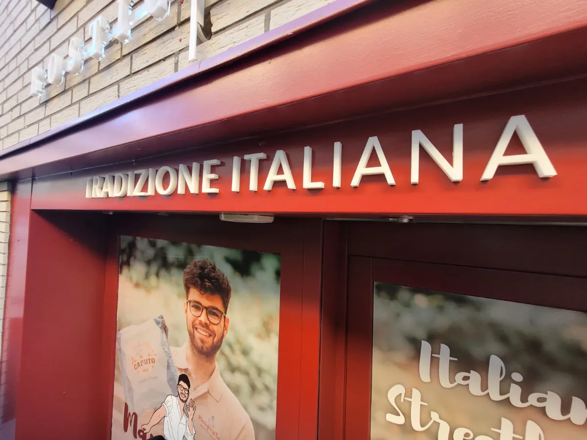 Lichtwerbung Margarito Osnabrueck Details